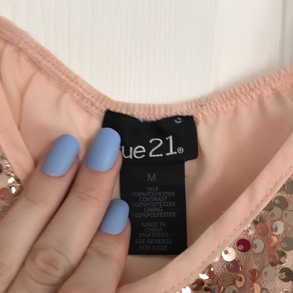 Rose Gold Sequin Tank - Picture 3 of 3